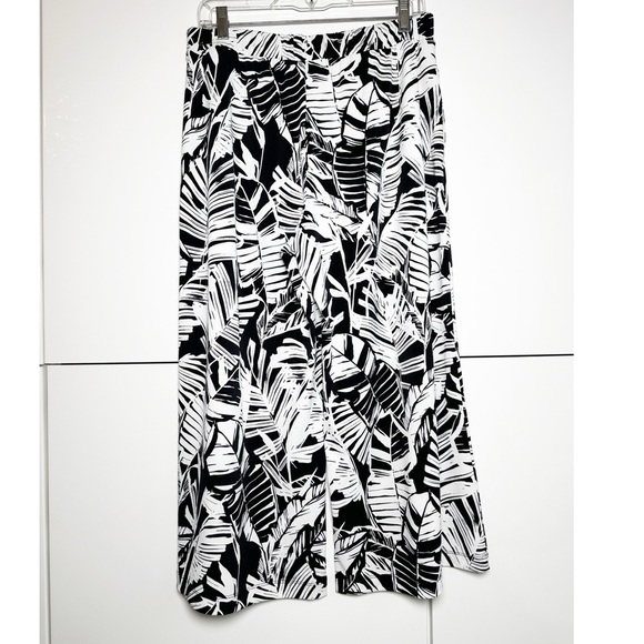 Banana Republic Factory High Rise Wide Leg Cropped Pants Medium Black White - Picture 5 of 6